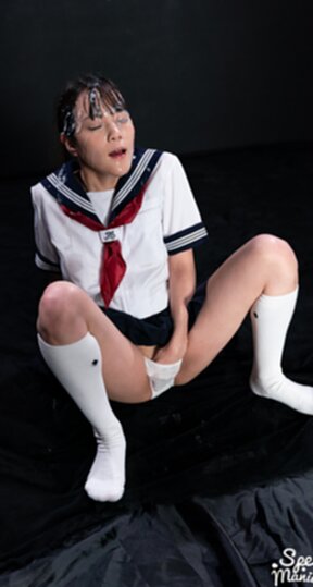 Kogal Komatsu Aya in uniform receiving bukkake facials